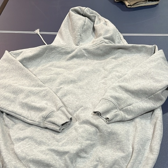 Brandy Melville oversized heavy woman’s zipup grey hoodie - Picture 5 of 6